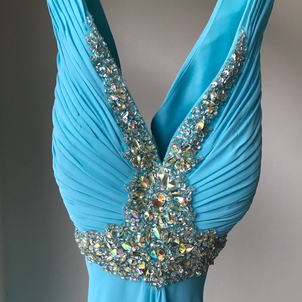 Aqua Faviana Couture Formal Dress, Size 2